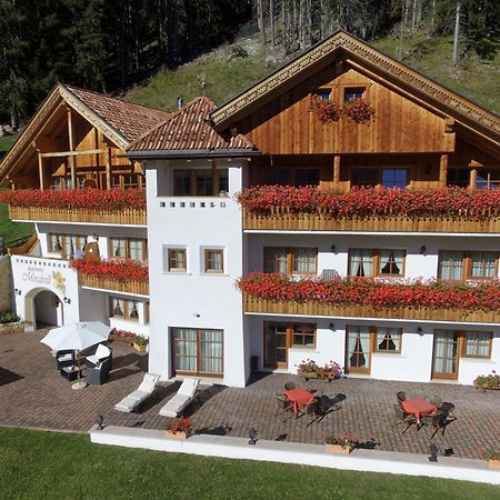 Apartments Mirabell Livinallongo Del Col Di Lana Exterior foto