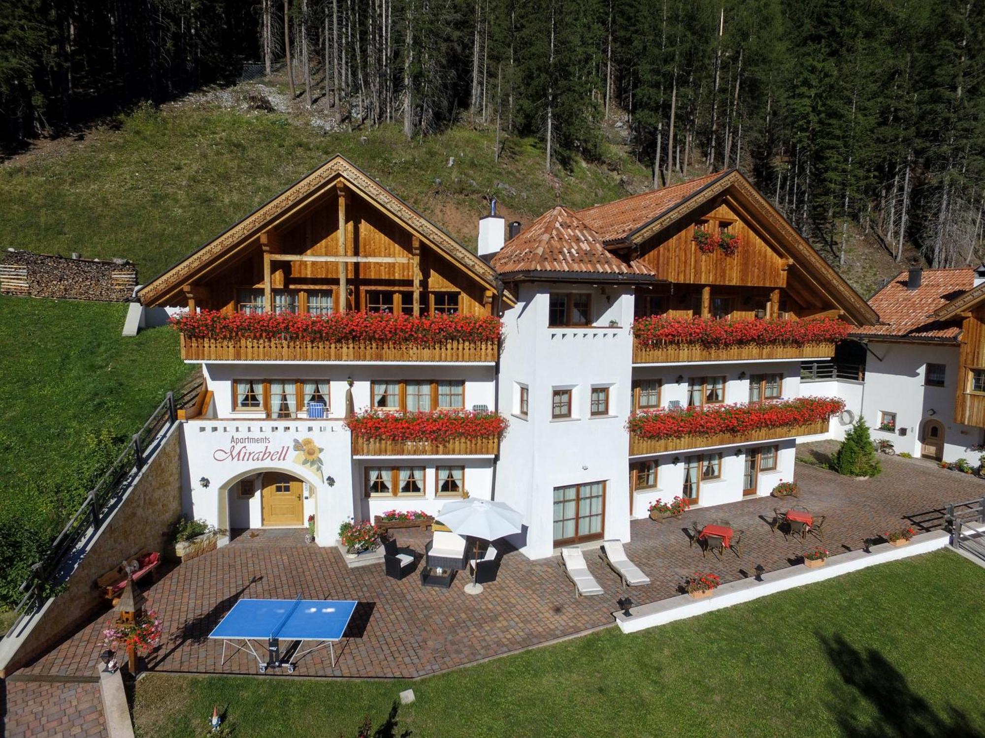 Apartments Mirabell Livinallongo Del Col Di Lana Exterior foto